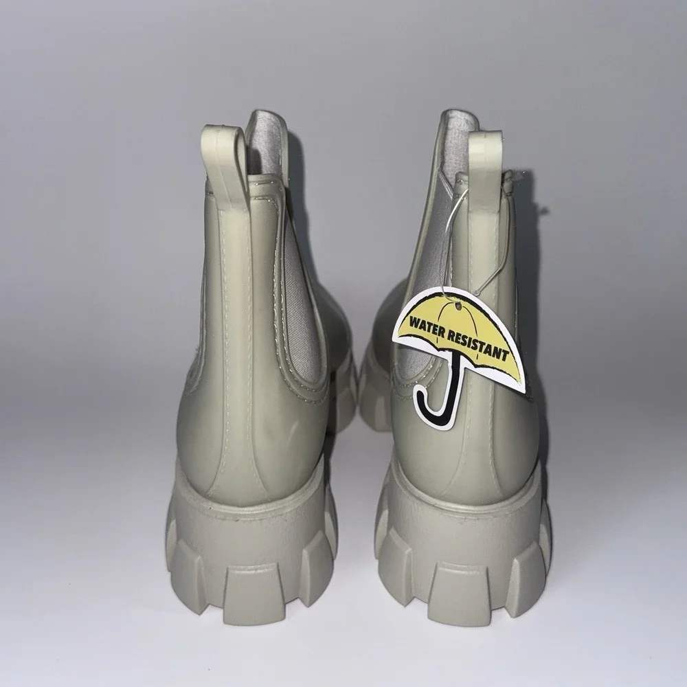 Jeffrey Campbell Chunky Lug Sole Rain Boots  Beige Women's Size 6